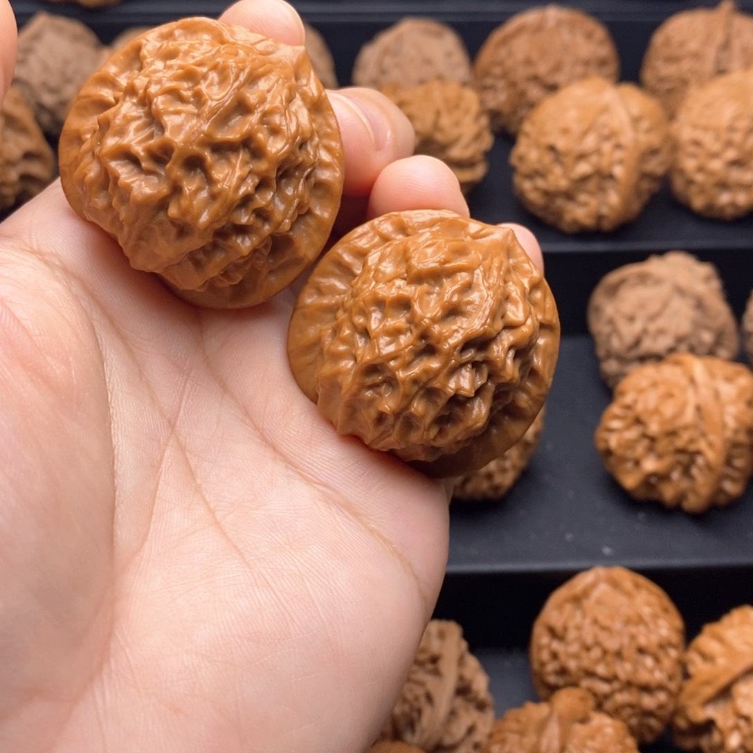 文玩核桃把件瓷娃娃39