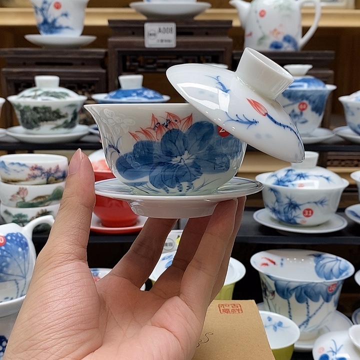 手绘荷花盖碗悬停150cc釉下彩微瑕福利款