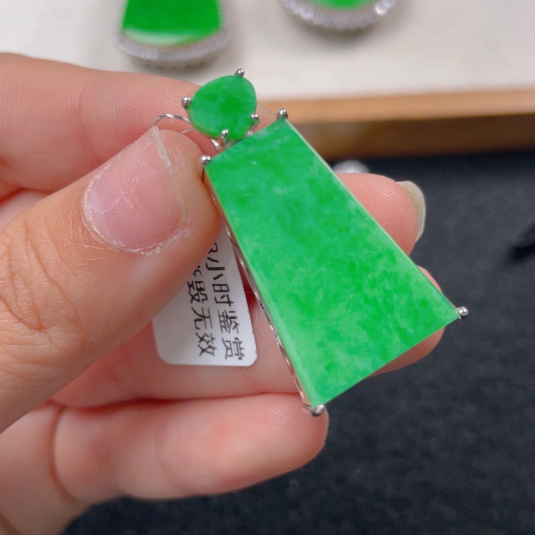 翡翠颈饰银S925镶嵌b b b n n