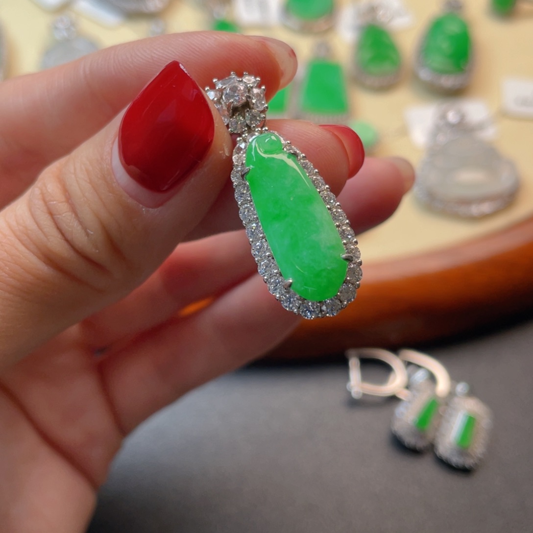 翡翠吊坠(不含链)银S925镶嵌