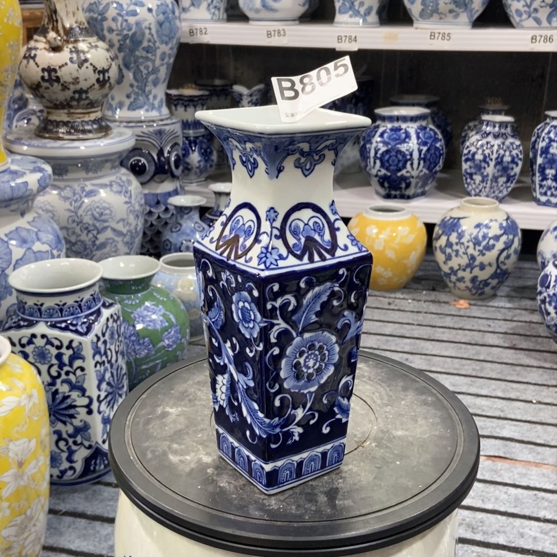 摆件花瓶手绘釉下彩