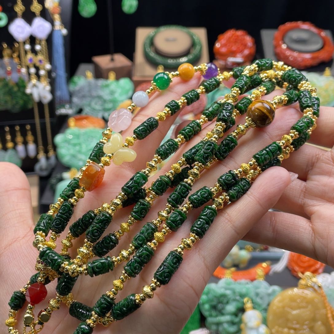 翡翠颈饰未镶嵌代编织