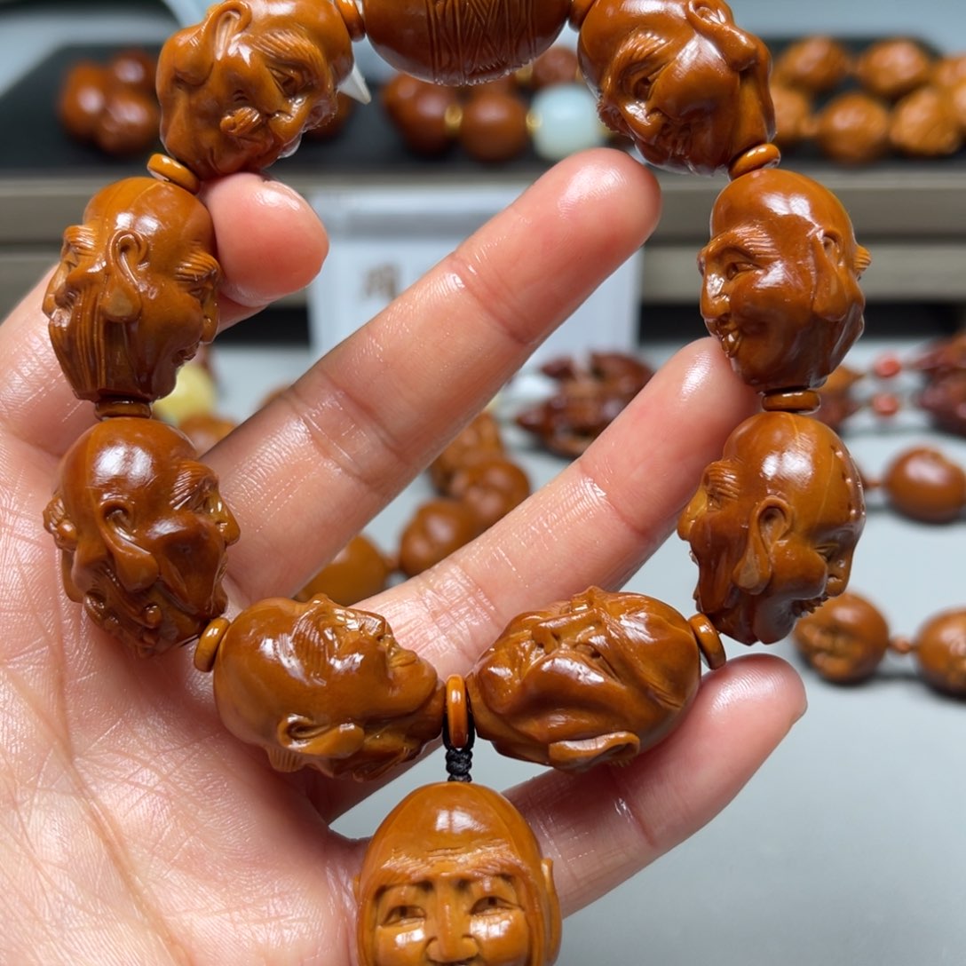 吊坠橄榄核老周的十八罗汉手串2.0
