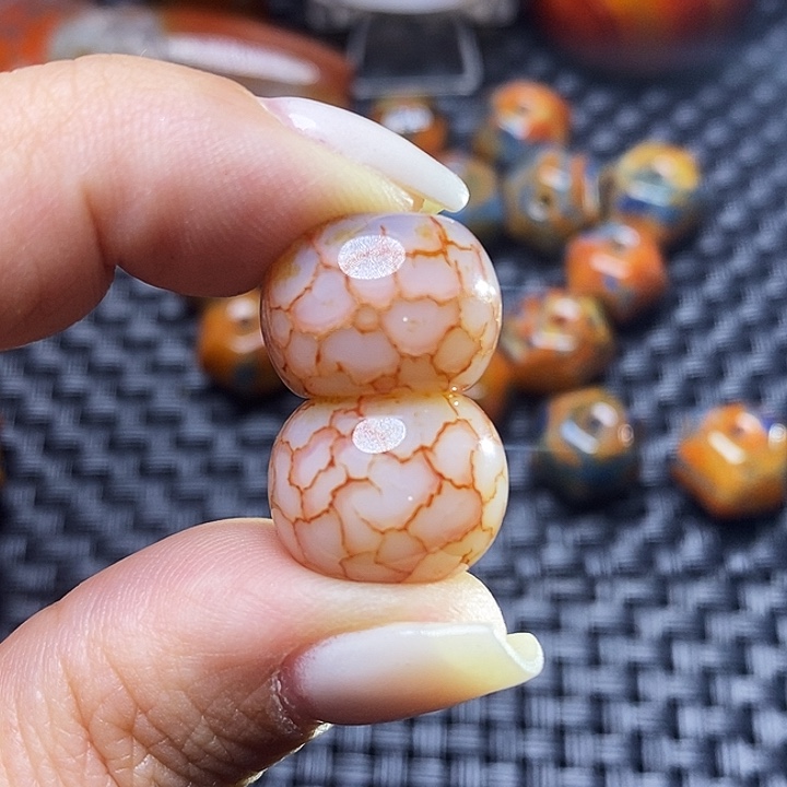 阿***豹玛瑙/玉髓未镶嵌颈饰