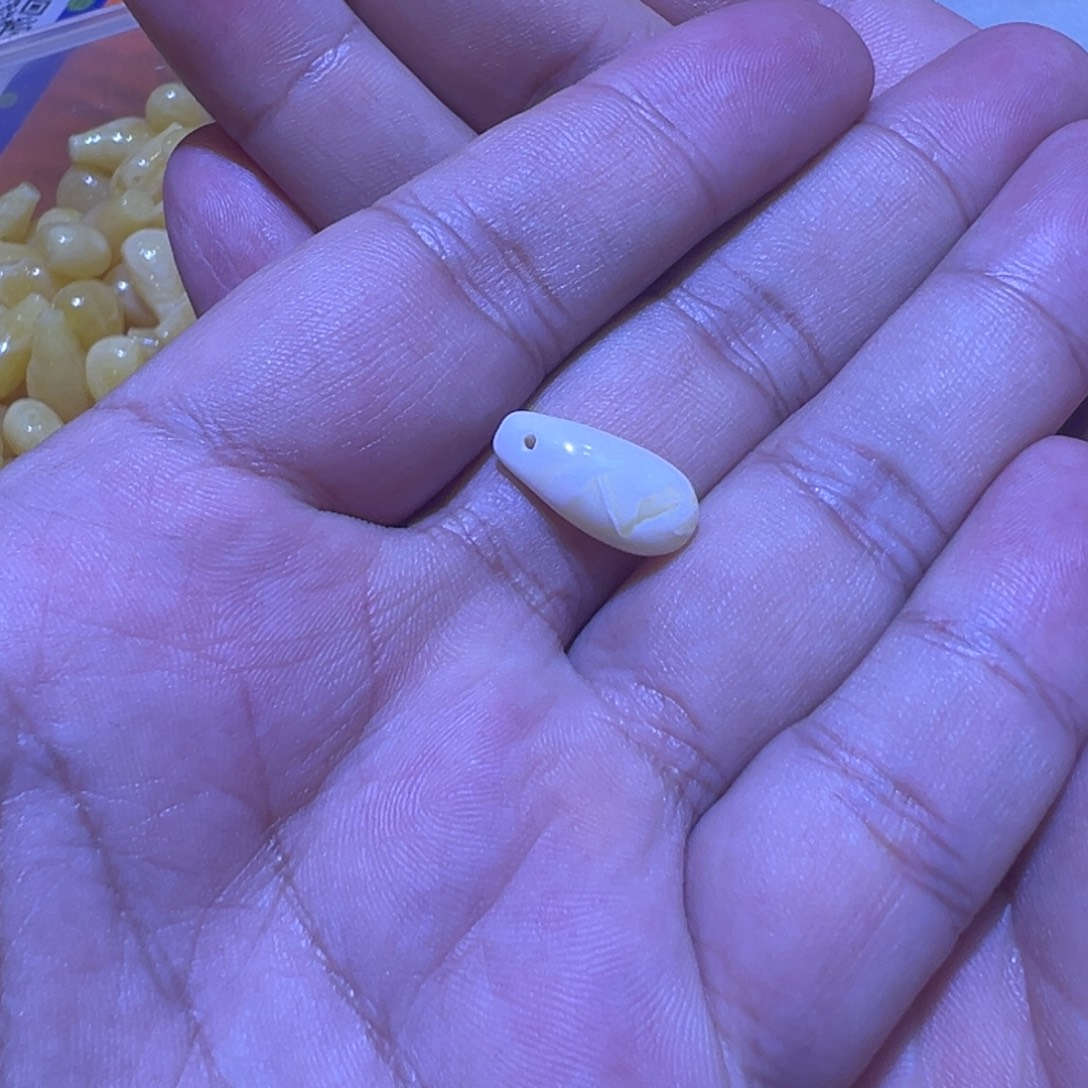 琥珀未镶嵌裸石卡子