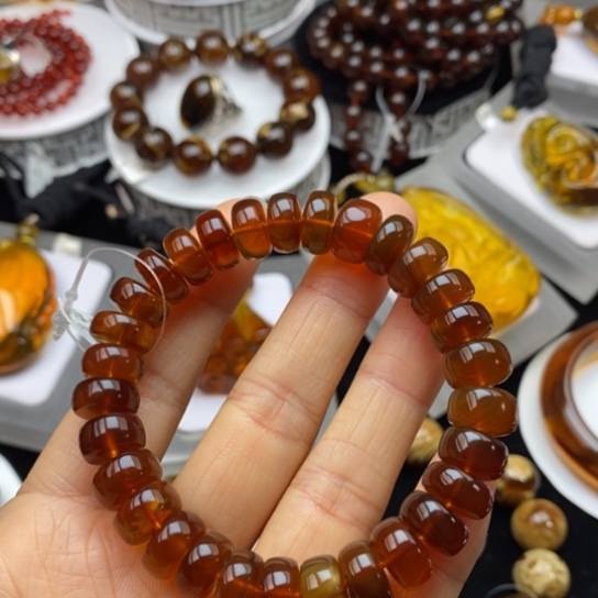 未镶嵌琥珀珠宝奇石