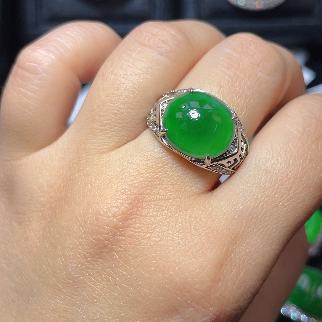 翡翠颈饰银S925镶嵌翡翠