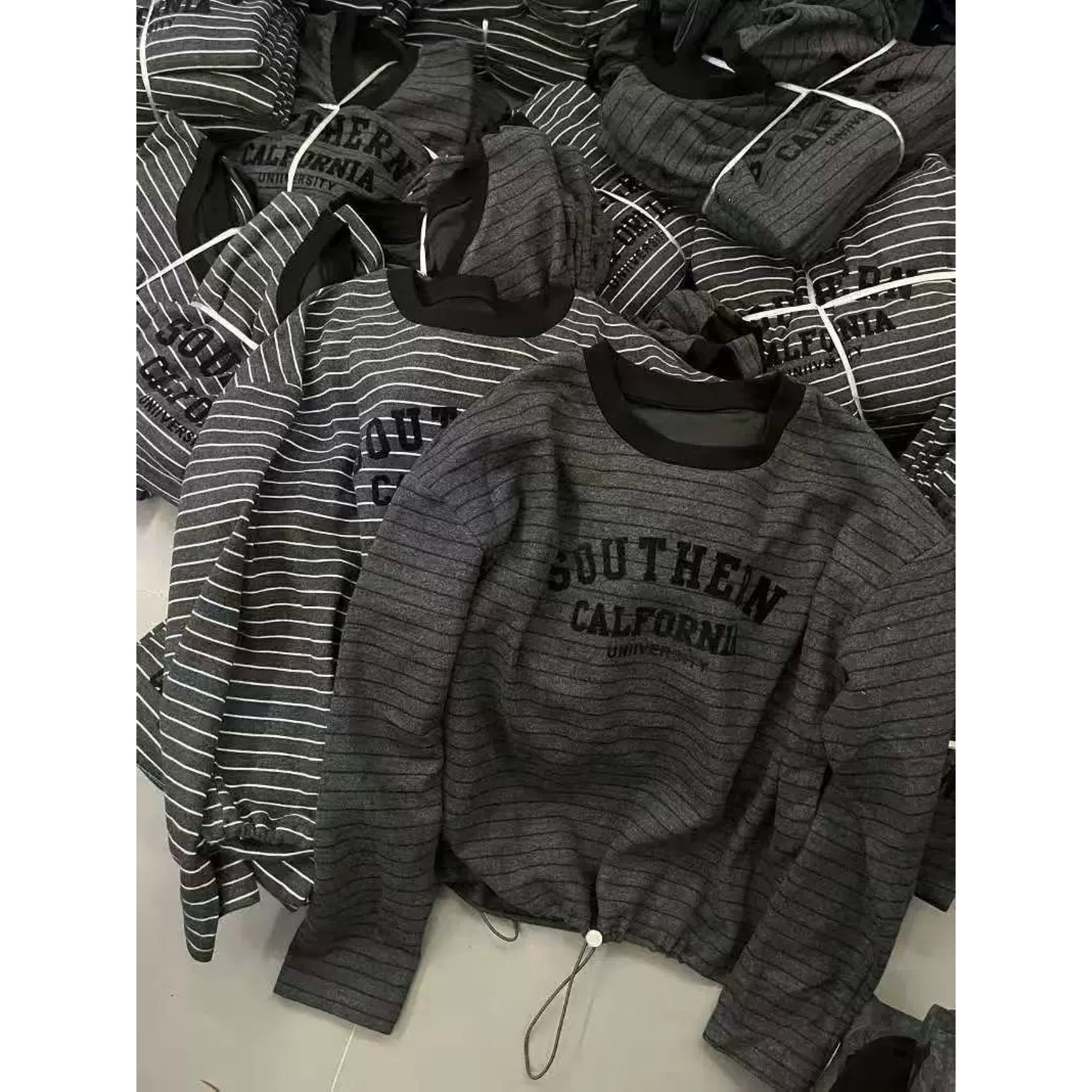 91572 老厂家绒感SOU字母条纹圆领卫衣