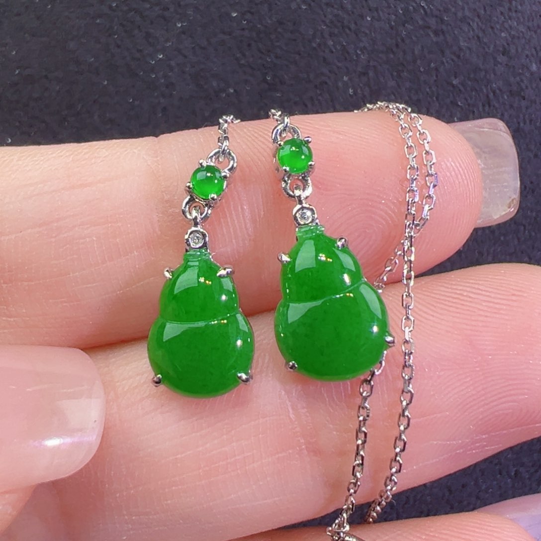 翡翠18K金镶嵌耳饰耳线