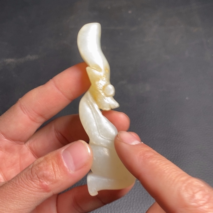 莲****和田玉未镶嵌挂件