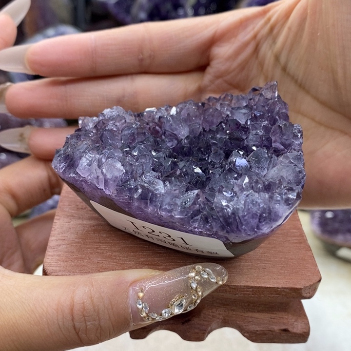 水晶大型摆件（非配饰）未镶嵌