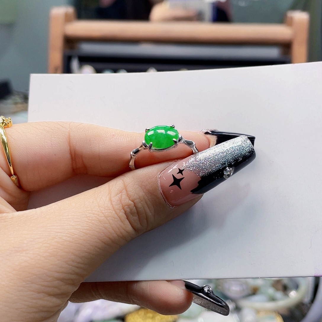 翡翠未镶嵌颈饰天然翡翠Ａ货