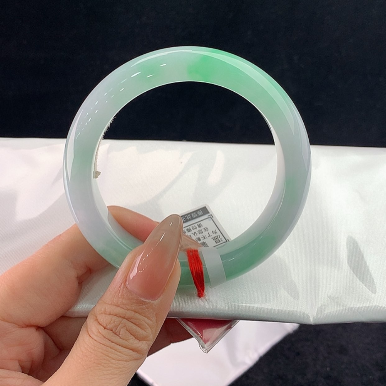 【闪购商品】未镶嵌手镯翡翠正57