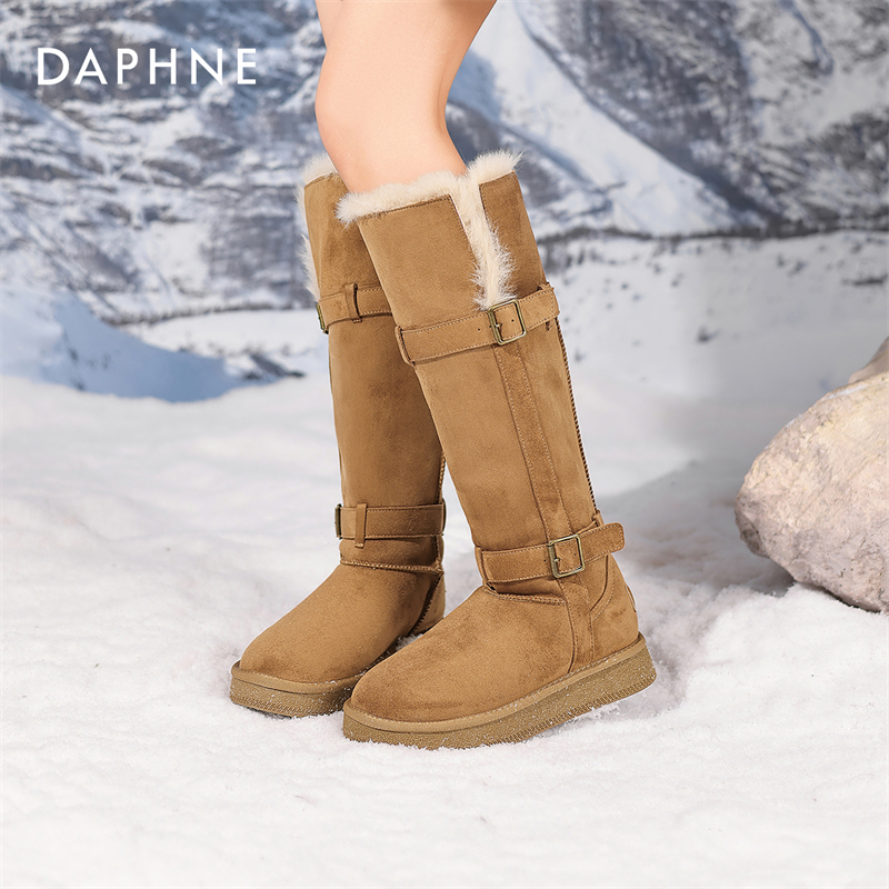 达芙妮皮毛一体雪地靴2025新款皮带扣高筒加厚两穿不过膝长筒靴子