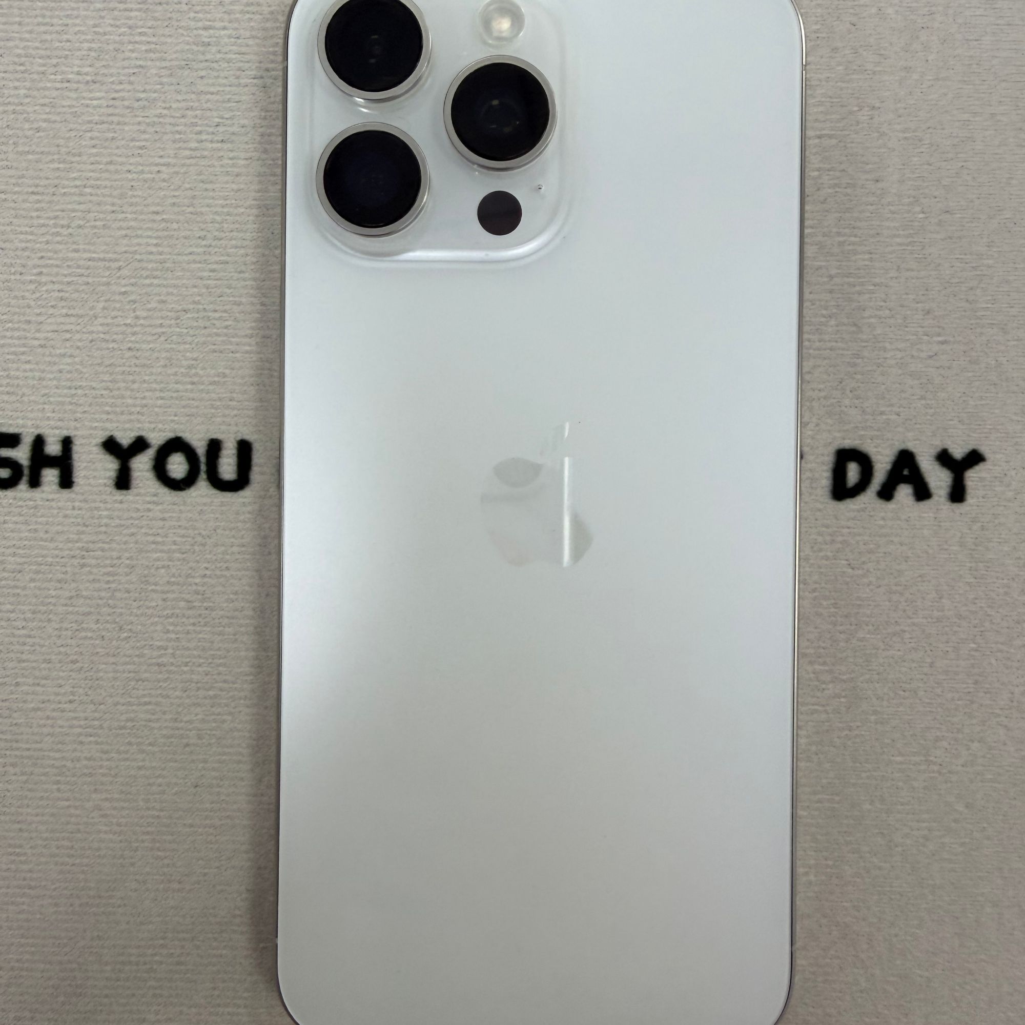 99新 Apple/苹果 苹果15pro Max 512G白色