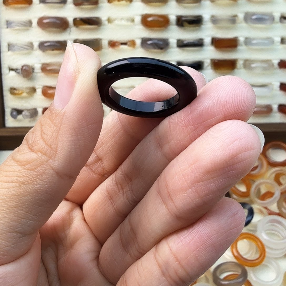 玛瑙/玉髓戒圈未镶嵌17圈微瑕福利不退换内圈抛光痕介意勿拍