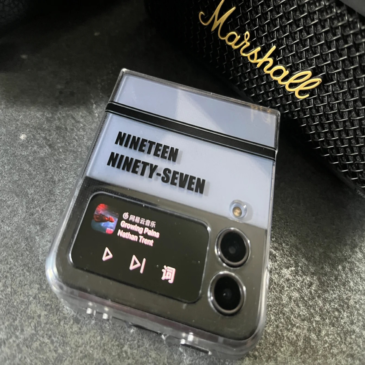 9新 Samsung/三星 ZFlip4小折叠国行原装超薄优品使用零售机创意