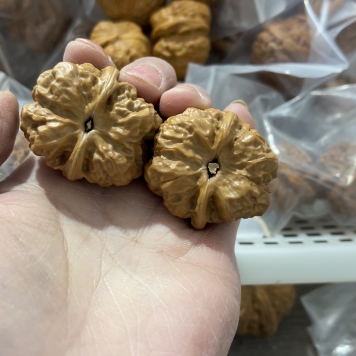 天***-文玩核桃把件哈哈哈