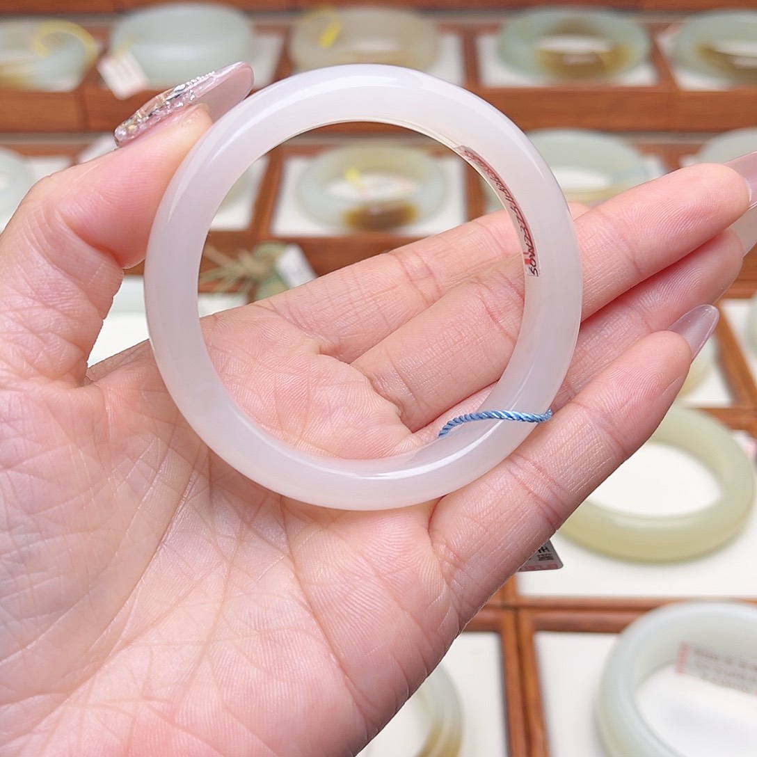 和田玉手镯未镶嵌52.5