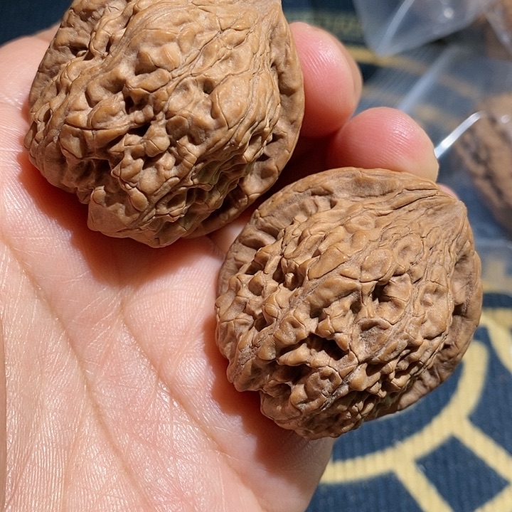 【闪购商品】文玩核桃吊坠金钱豹