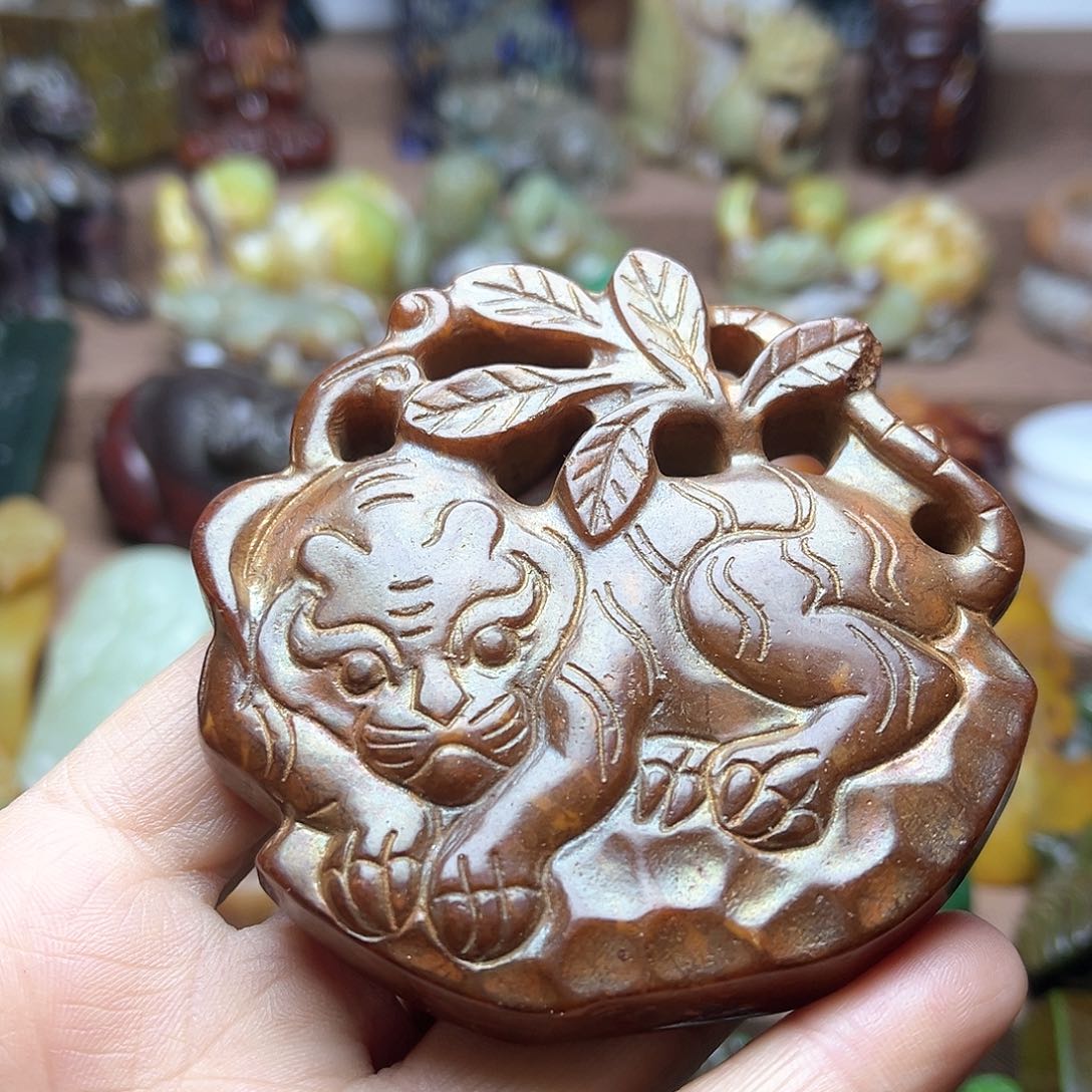 白玉菩提吊坠128。。