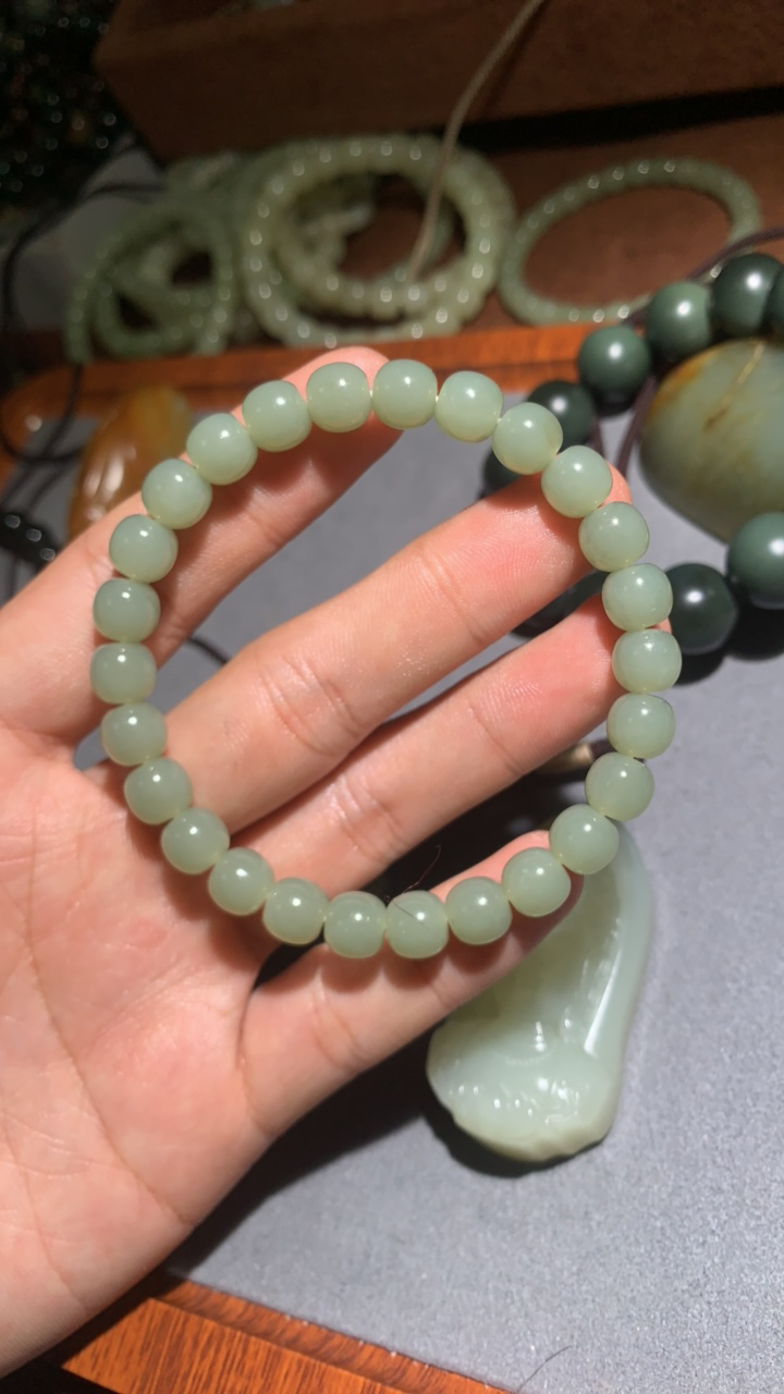 新疆和田玉精工单圈手串