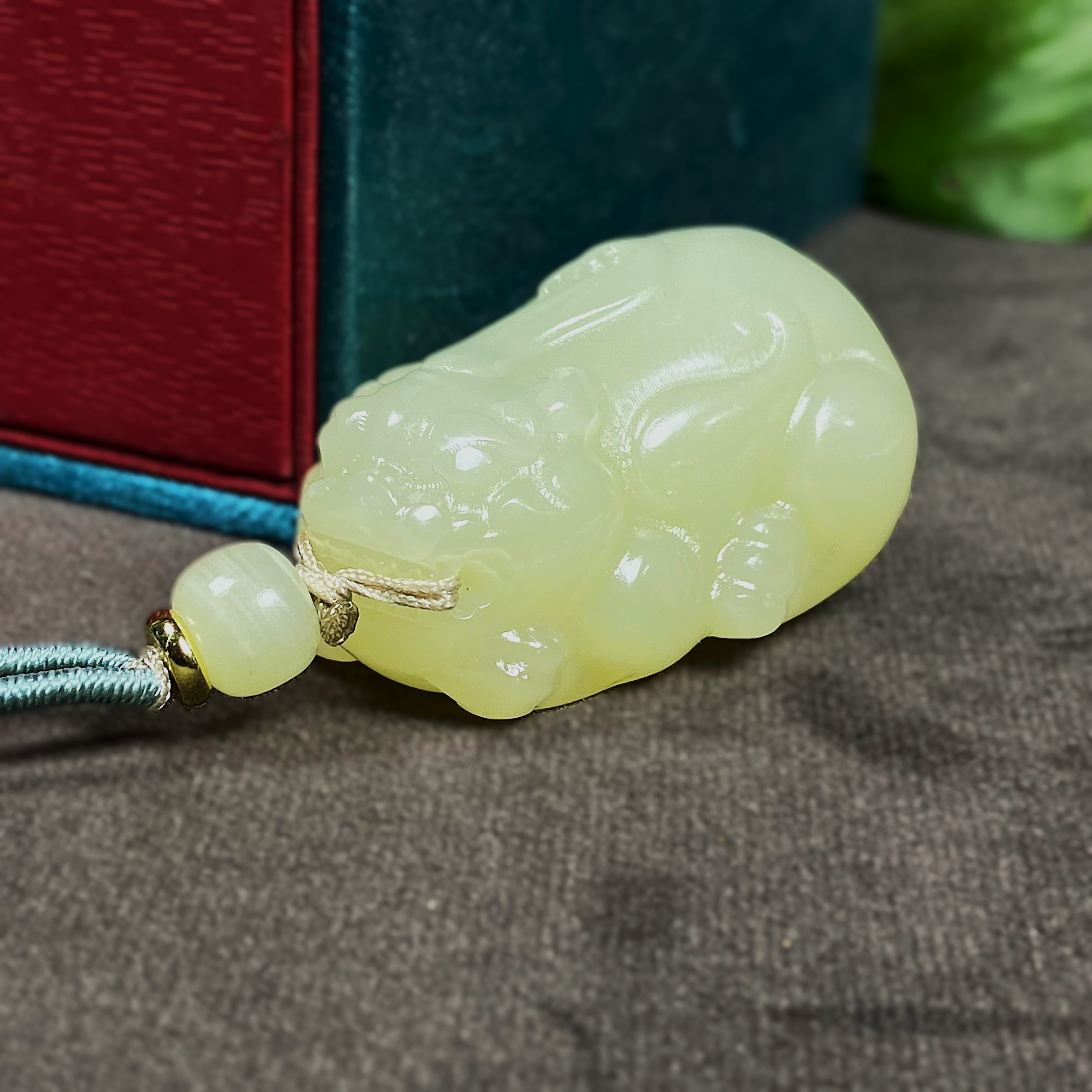 立体貔貅精美雕刻男女可戴经典吊坠毛衣链