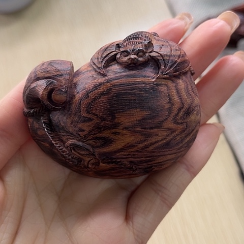 黄花梨/降香黄檀把件海南黄花梨