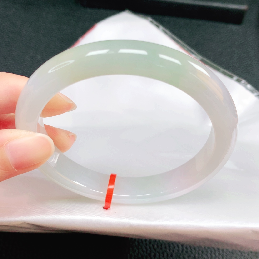 翡翠未镶嵌手镯60圈