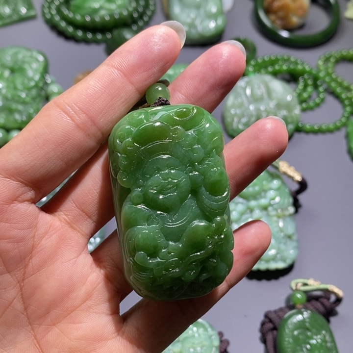 和田玉挂件未镶嵌