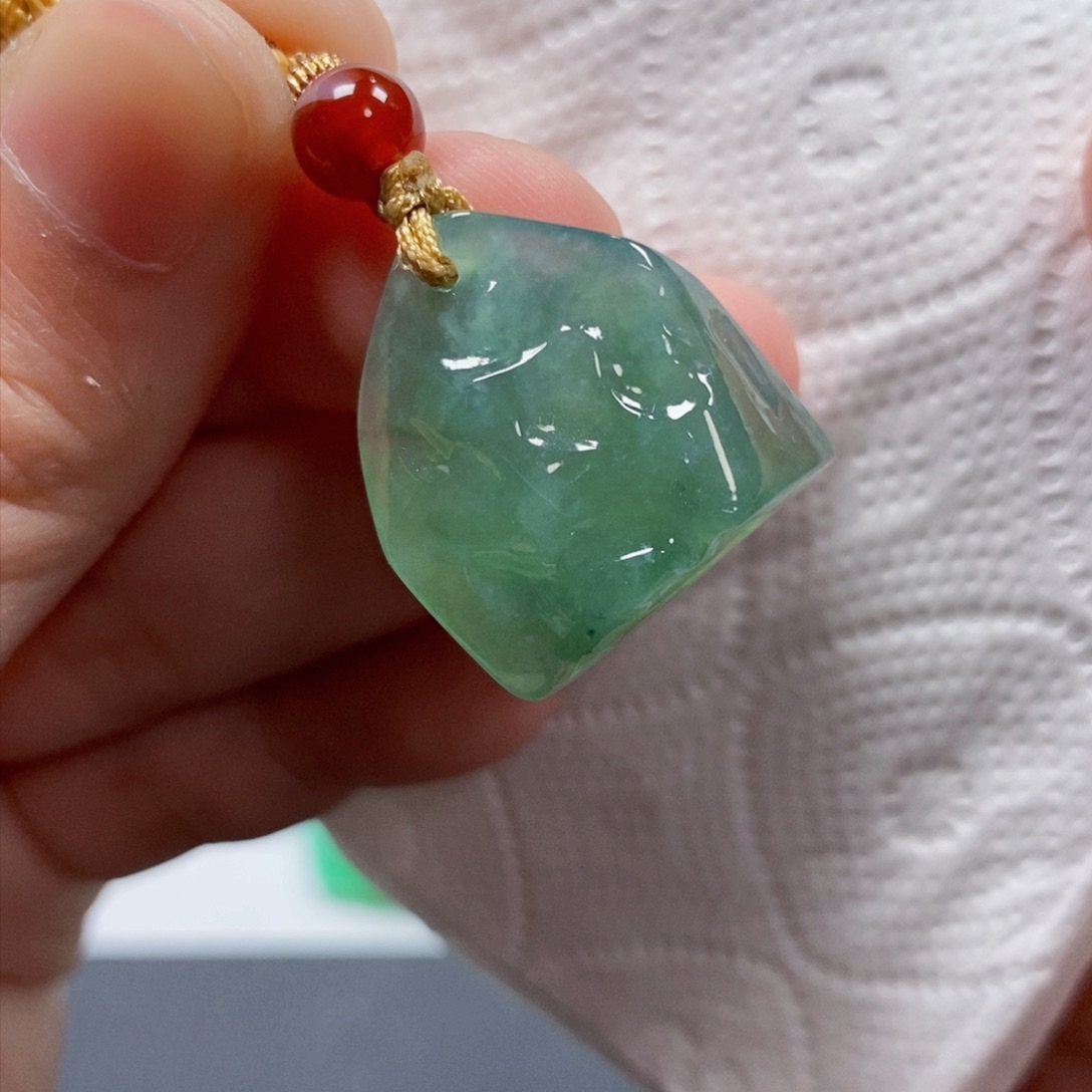 【闪购商品】翡翠吊坠(不含链)未镶嵌995