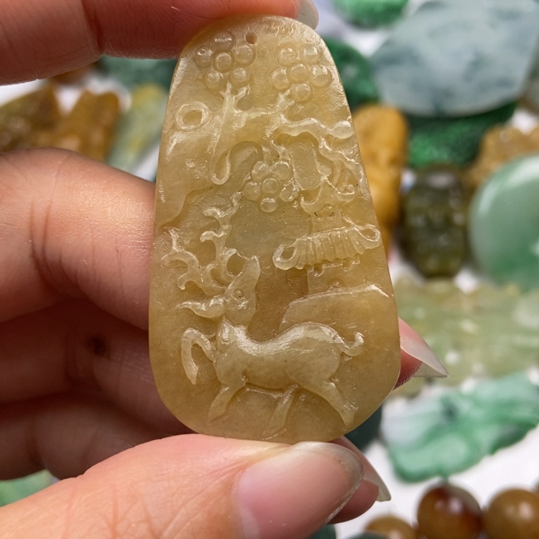 定制翡翠未镶嵌翡翠