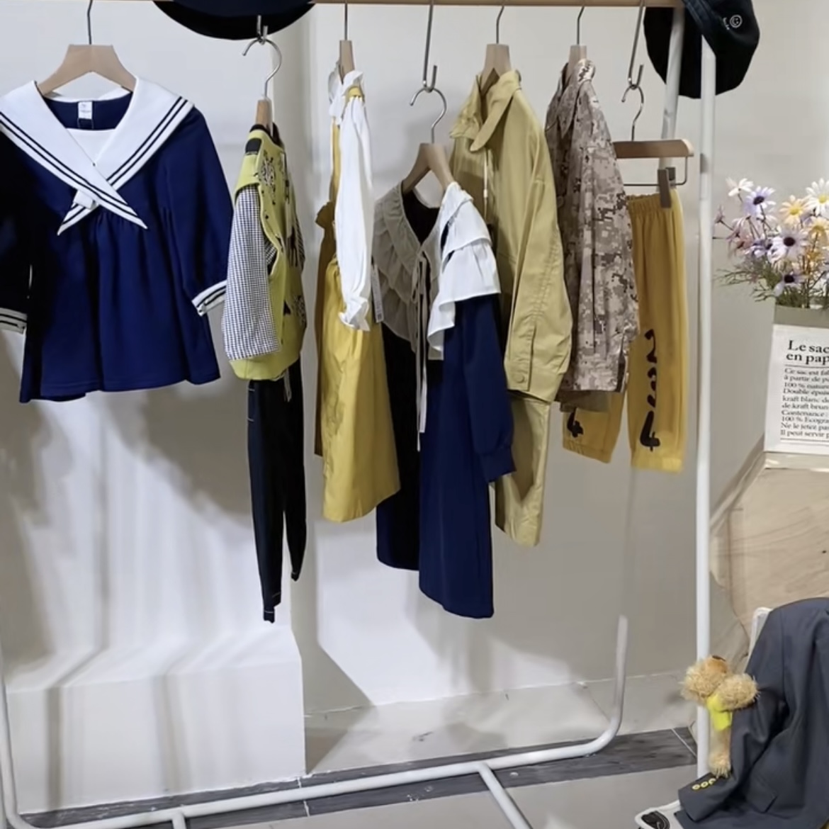 A5885#MMYX 男宝女宝NK   (款式随机发  一盒两条）