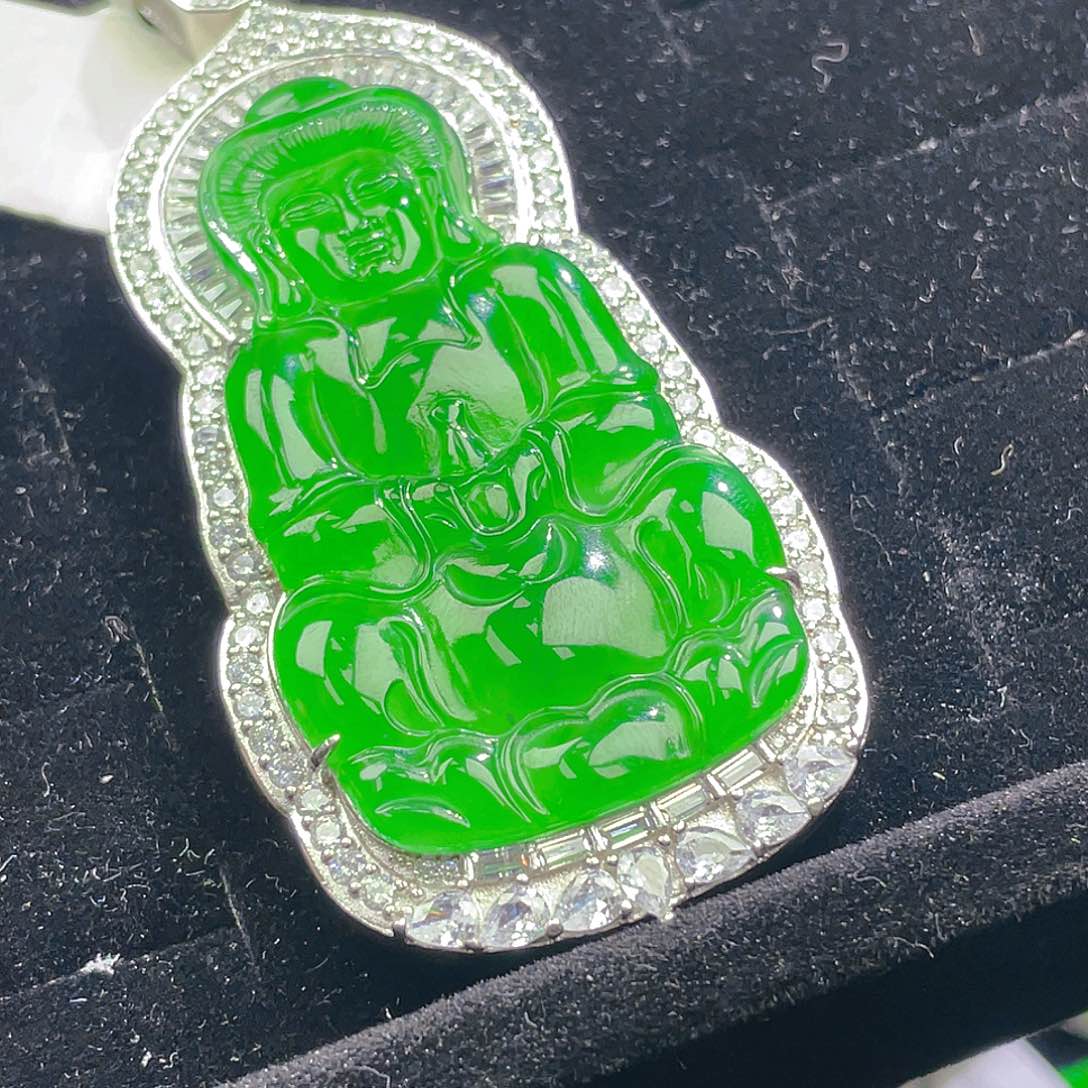 翡翠颈饰未镶嵌24，