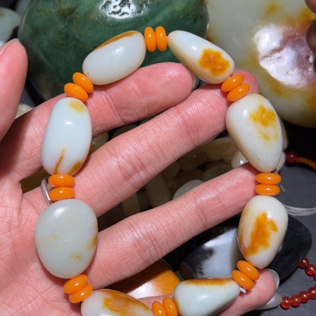 和田玉未镶嵌珠宝奇石