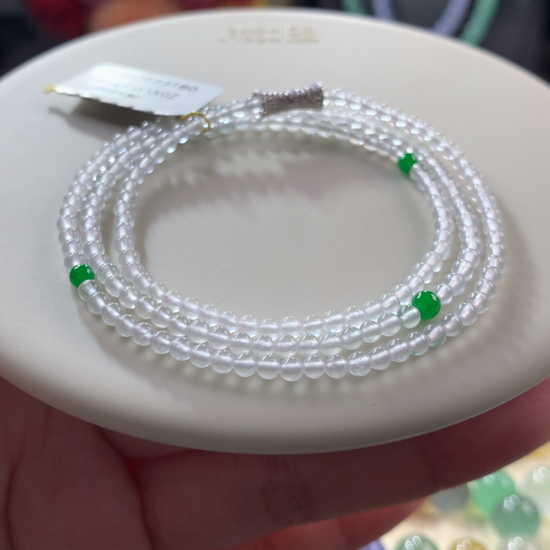 翡翠颈饰未镶嵌翡翠高冰起光白月光小米珠卡2+