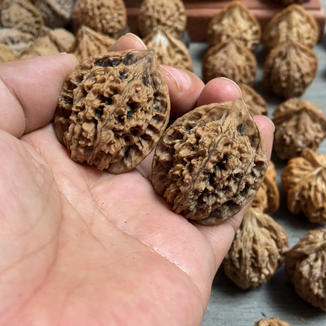 *****吊坠文玩核桃薄棱官帽36尺