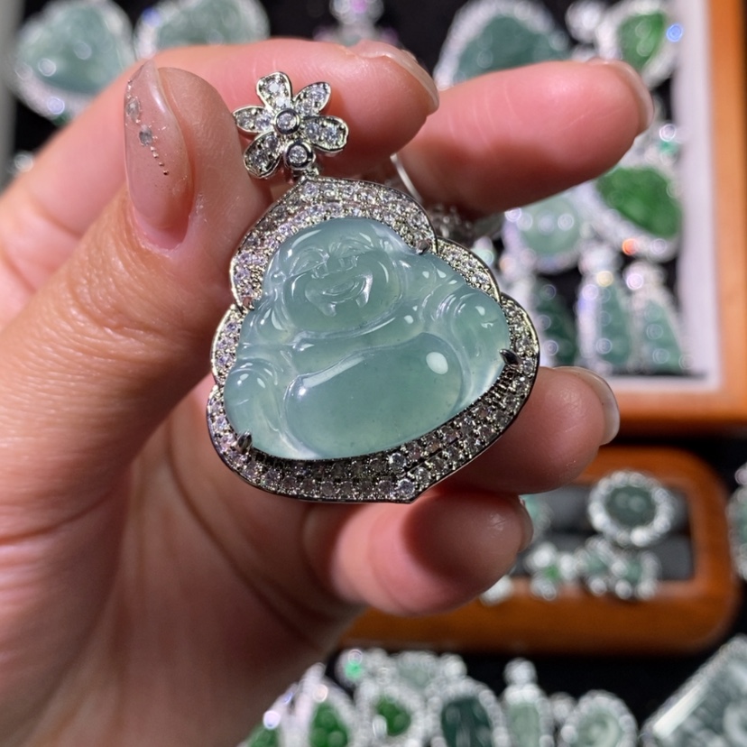 【闪购商品】翡翠颈饰未镶嵌天然