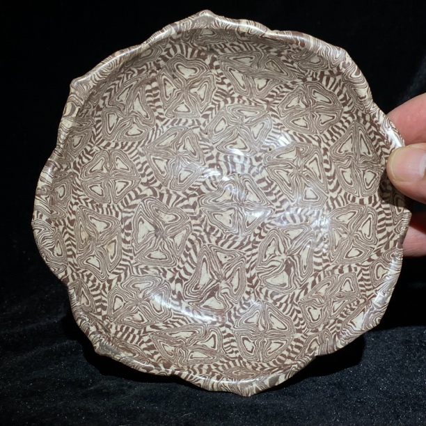 绞胎瓷器精品图案白釉盘