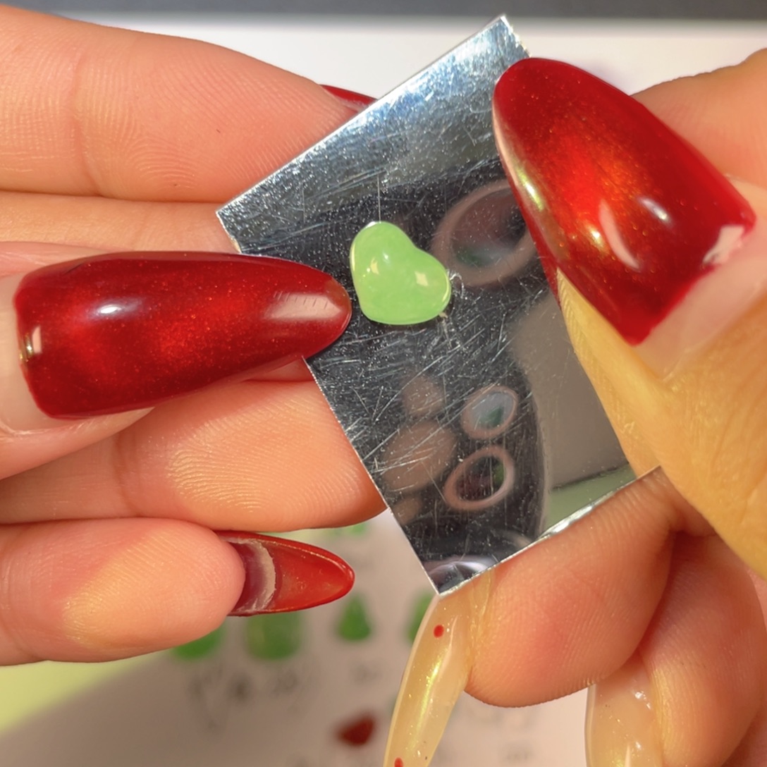 翡翠未镶嵌颈饰裸石