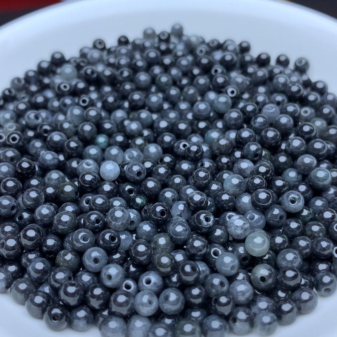 【闪购商品】翡翠手链未镶嵌卡3.8冰乌鸡100个