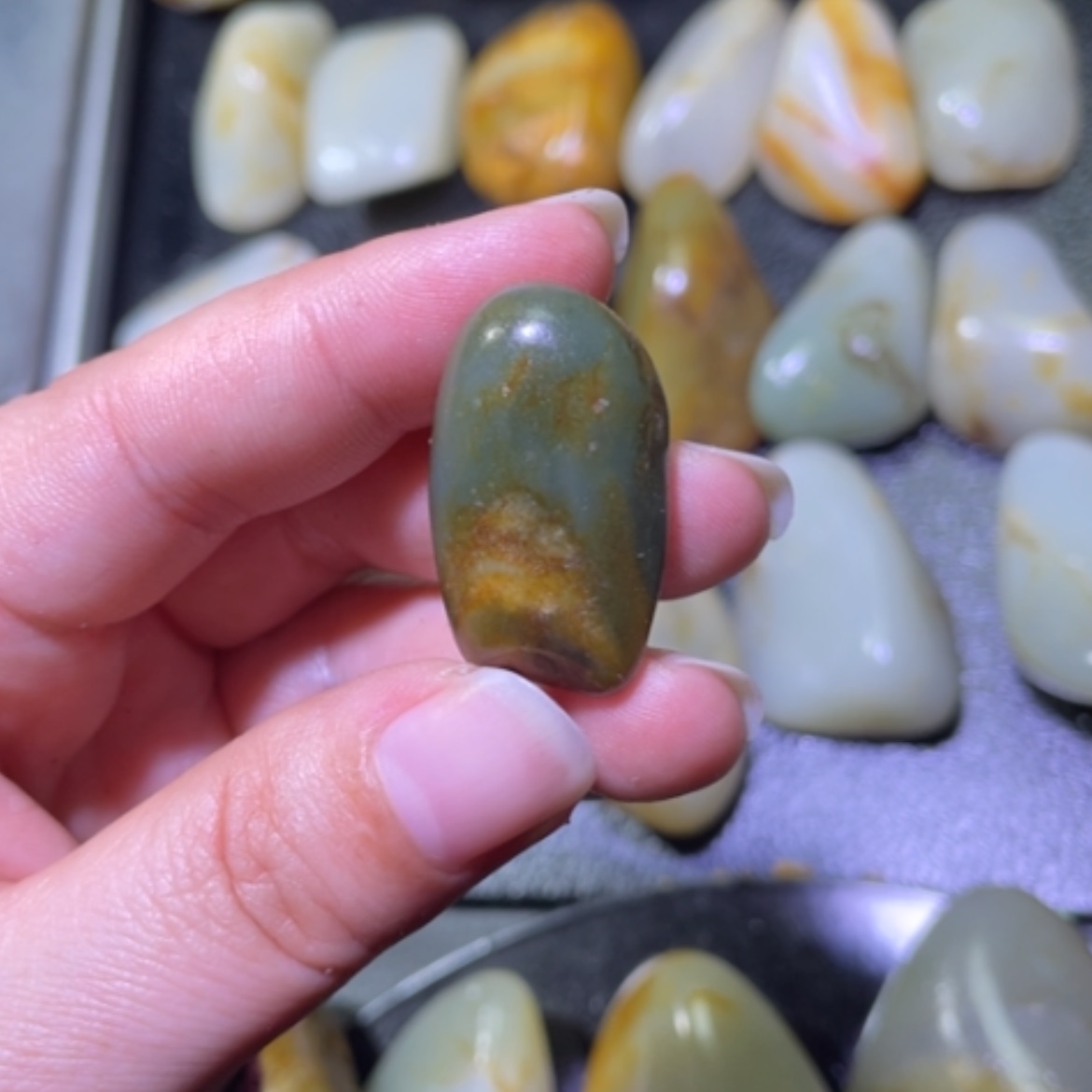 【闪购商品】颈饰未镶嵌和田玉（子料）