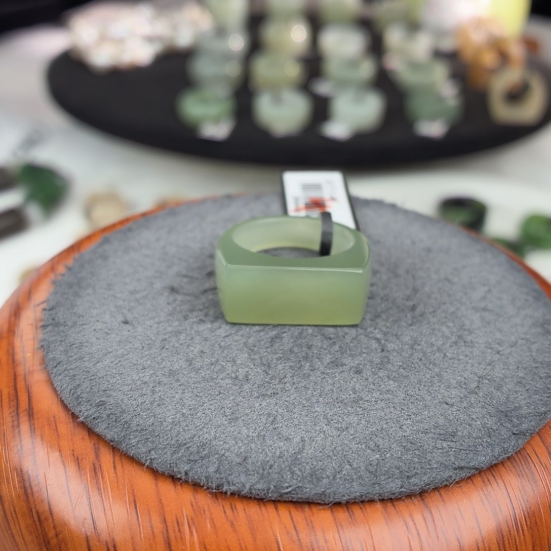 和田玉未镶嵌戒指b25晴绿马鞍18.1不退换