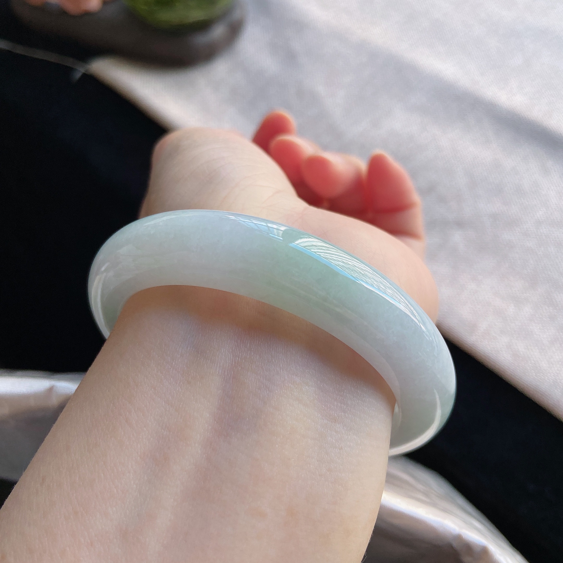 55圈浅绿翡翠宽版手镯缅甸天然a货老坑百搭少女妈妈玉镯306247