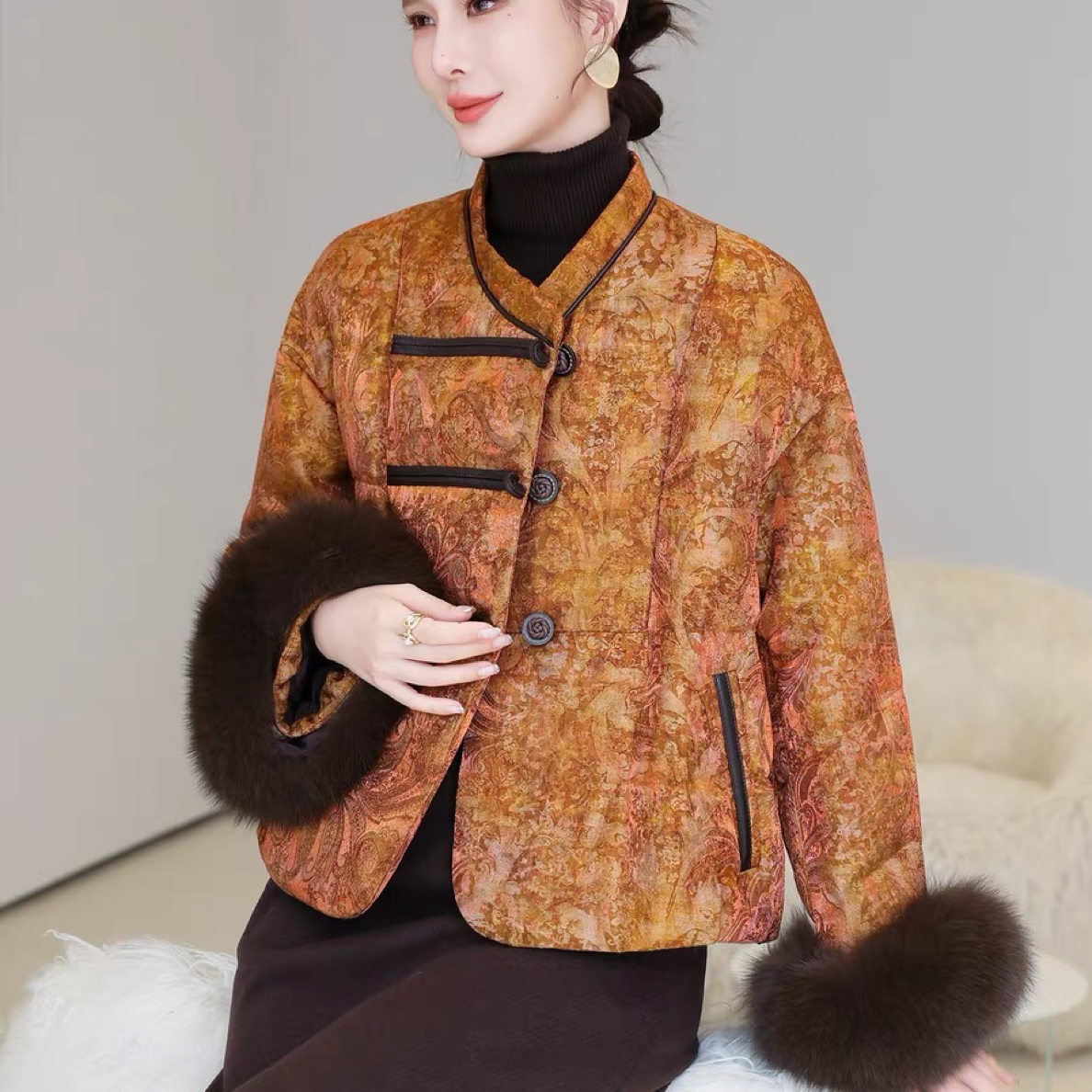 DY3337樱美嘉90白鸭绒服羽绒新中式秋冬新款狐狸毛外套女刺绣