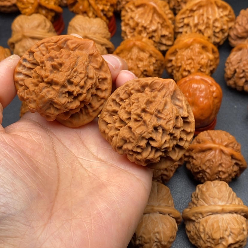 【闪购商品】文玩核桃把件45官帽