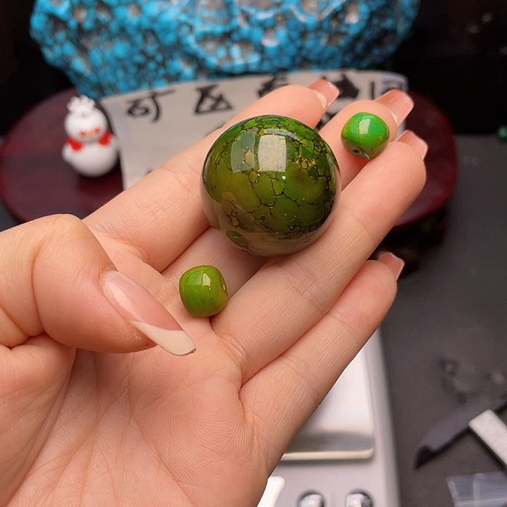 湖北十堰原矿绿小松