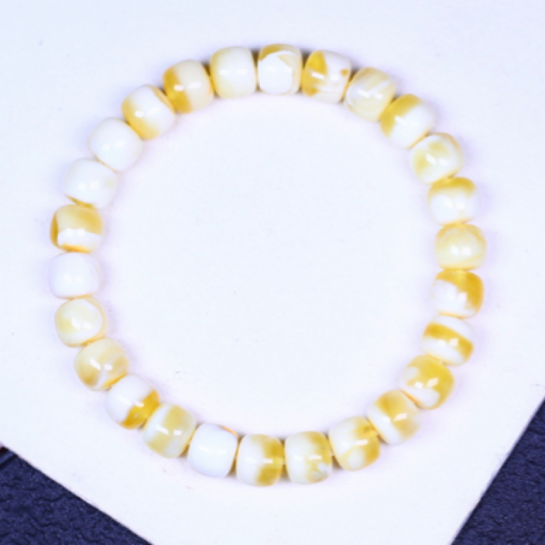 8.5*7.4mm俄料瓷白花老型手串 9.2克，日常佩戴很黄金的尺寸，