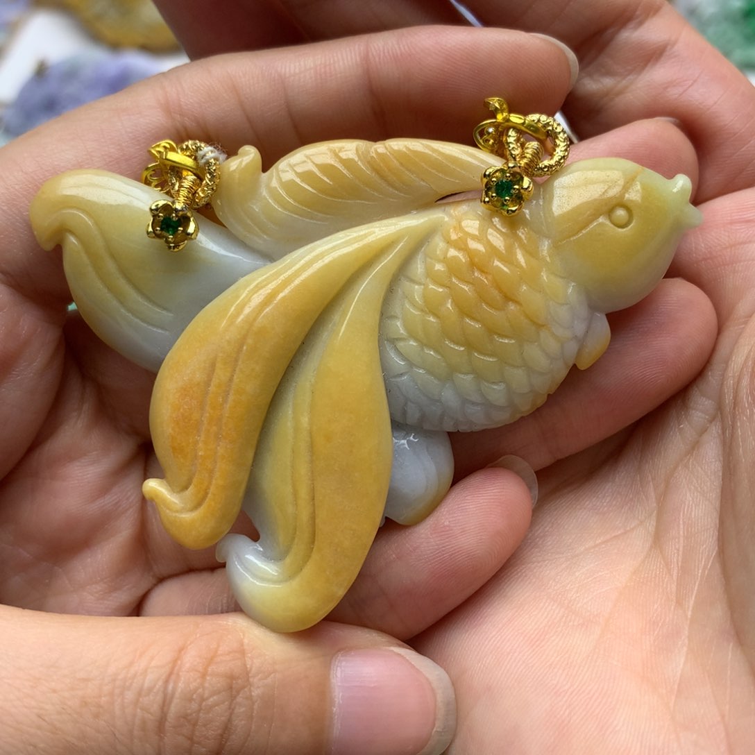 翡翠未镶嵌颈饰翡翠