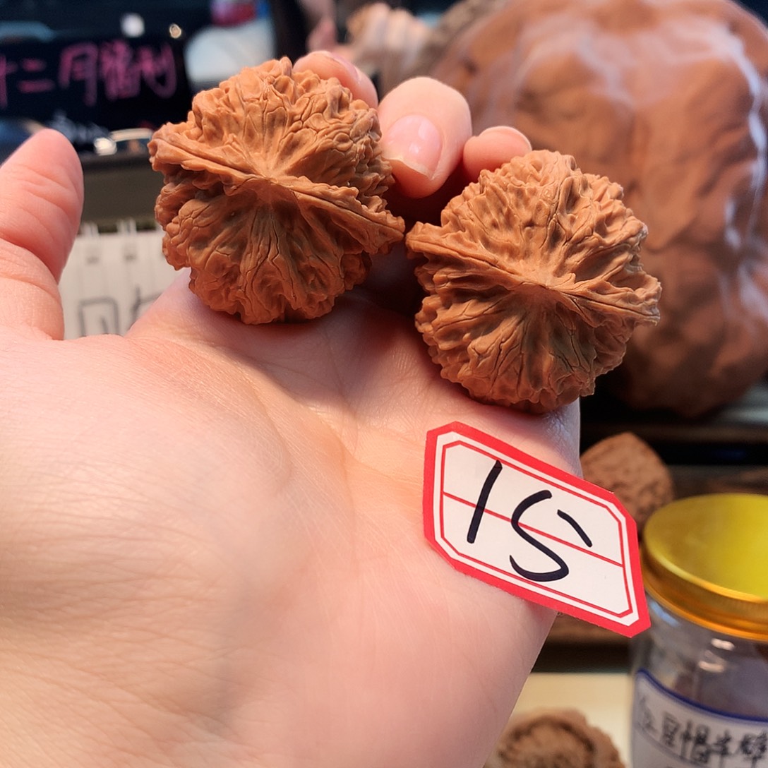 吊坠桃核42尺苹果园